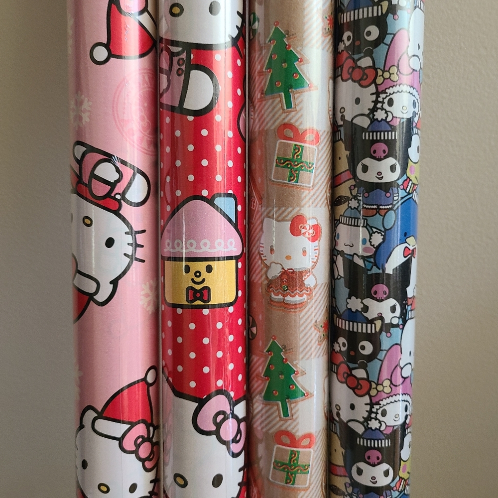 COPY - Hello Kitty Christmas Wrapping Paper 4 ROLLS